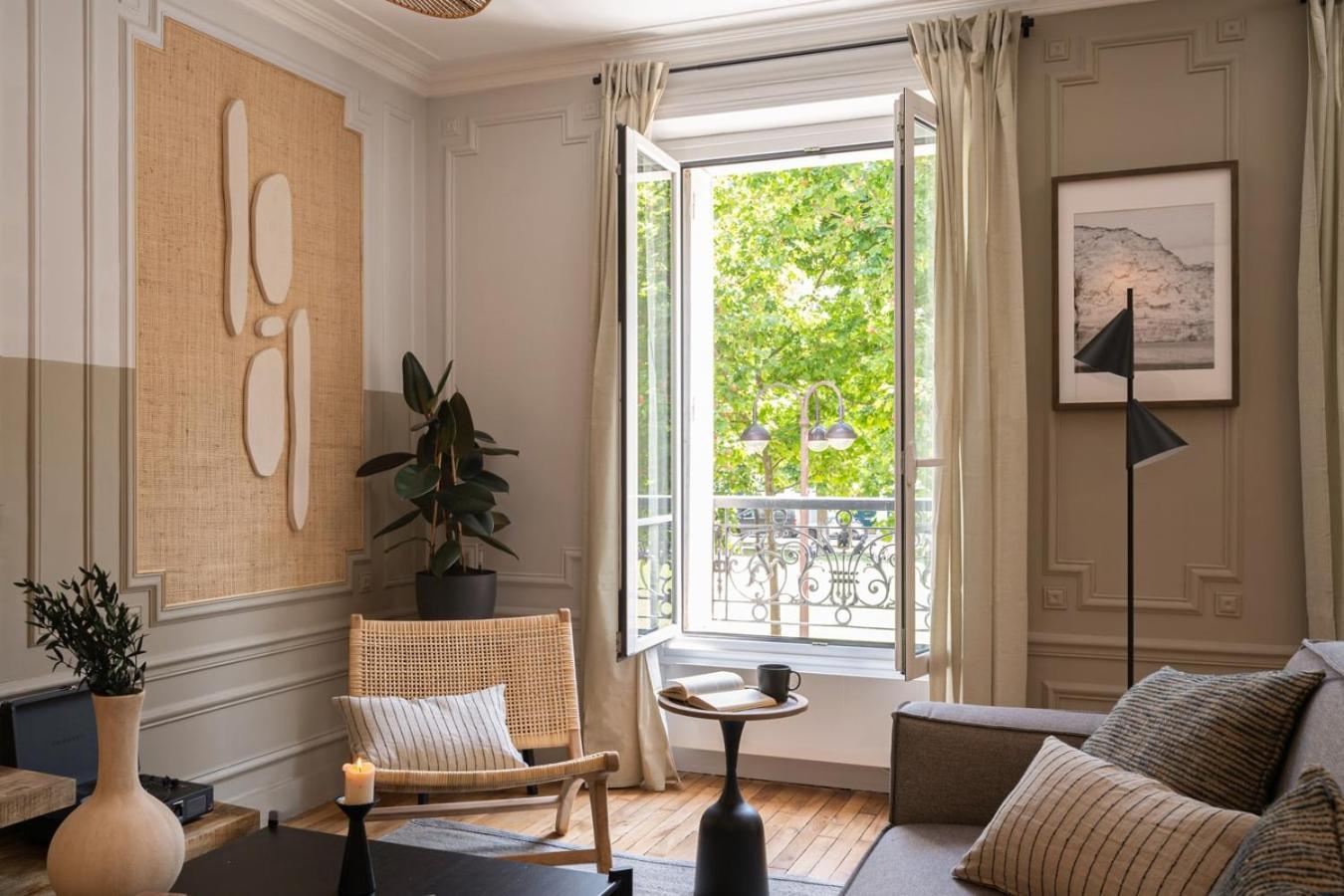 Soona - 3 A Invalides Apartment
